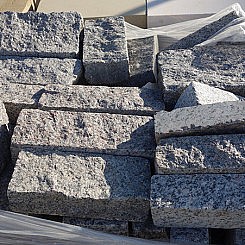 granite caledonia muret ou parement